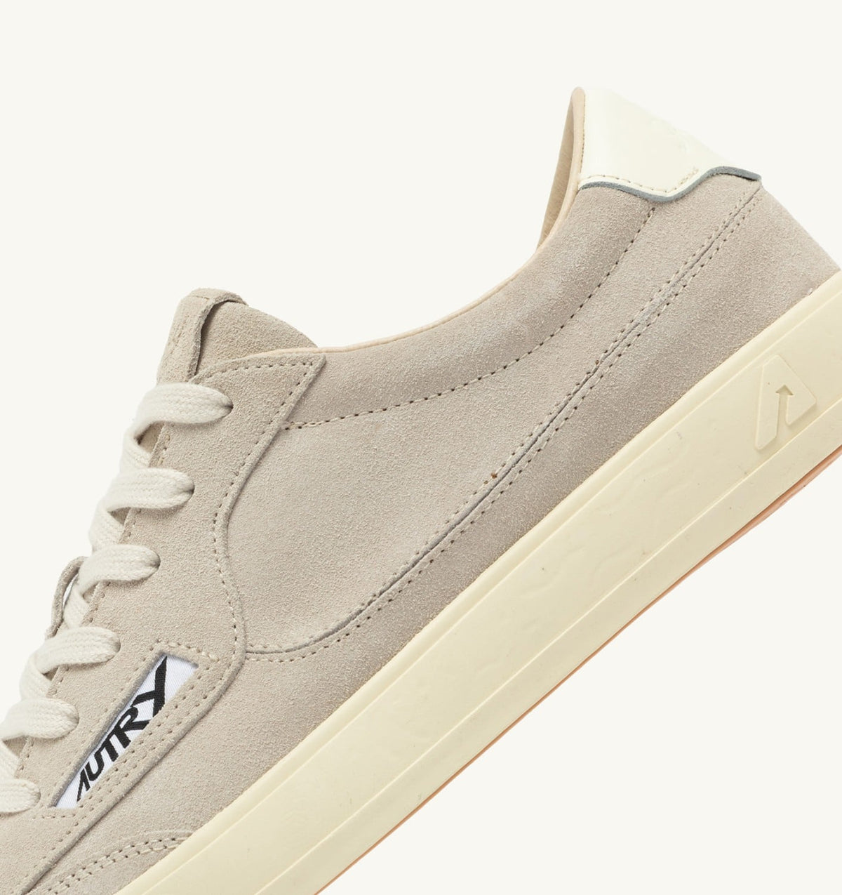 Man WINDSCAPE LOW SNEAKERS IN ROCK AND MARSHMALLOW SUEDE
