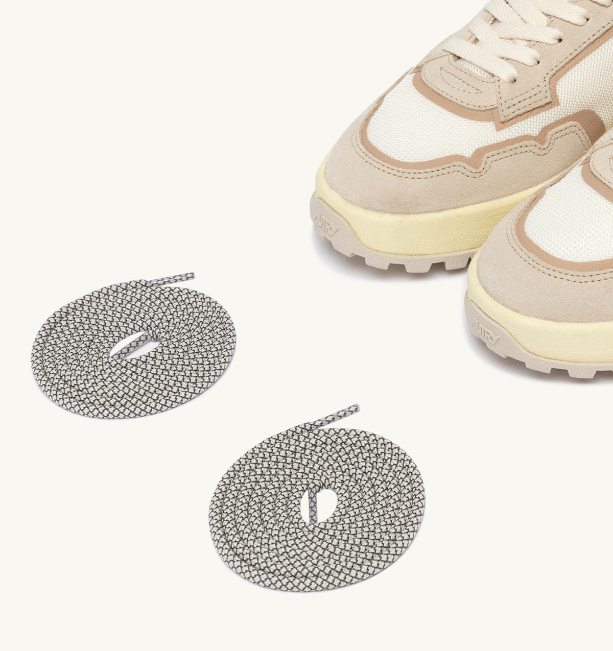 Man WILDPACE LOW SNEAKERS IN WHISPER WHITE AND SAND DRAGON MESH AND SUEDE