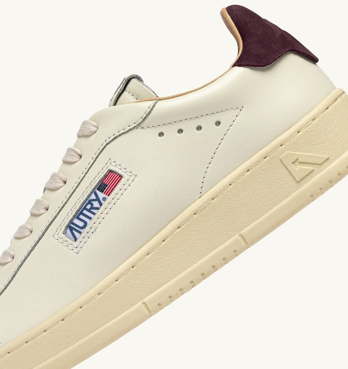Man DALLAS LOW SNEAKERS IN MARSHMALLOW AND FIG LEATHER