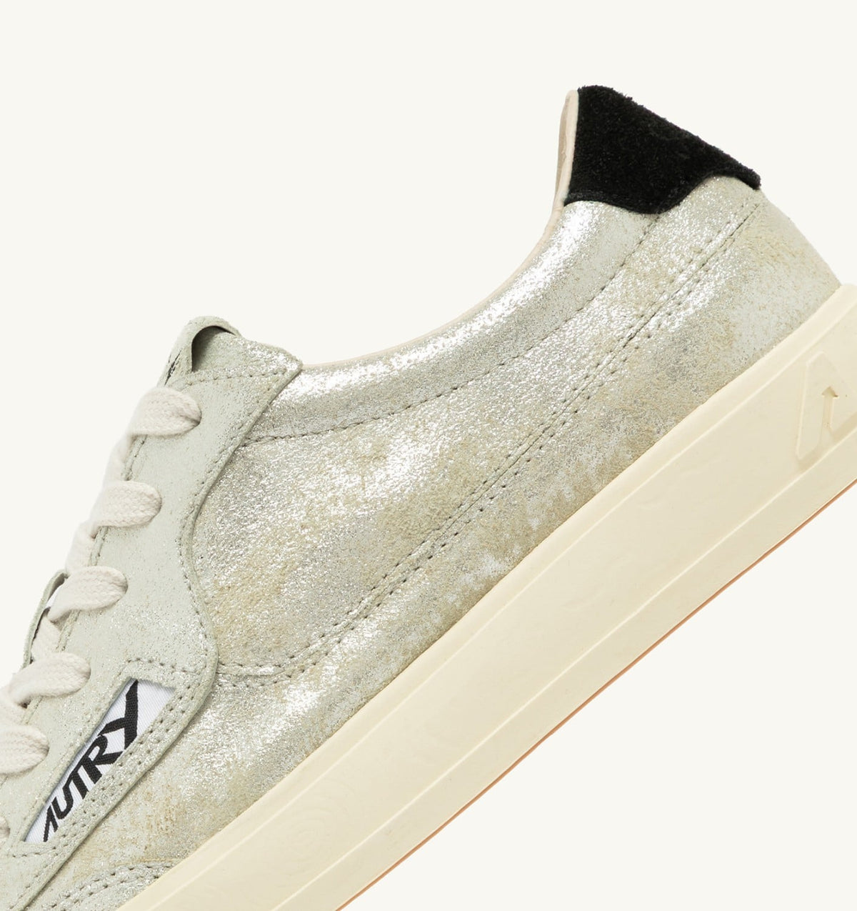 Woman WINDSCAPE LOW SNEAKERS IN SILVER AND BLACK LAMINATED SUEDE