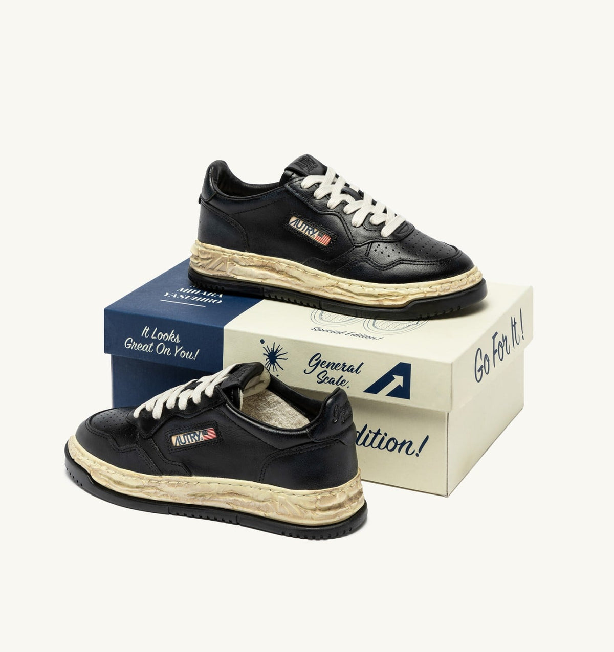 Woman MEDALIST LOW SUPER VINTAGE 'Autry x Maison MIHARA YASUHIRO General Scale.' SNEAKERS IN BLACK LEATHER