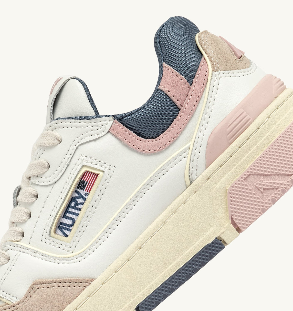 Woman CLC LOW SNEAKERS IN WHITE AND PEACH WHIP LEATHER SUEDE
