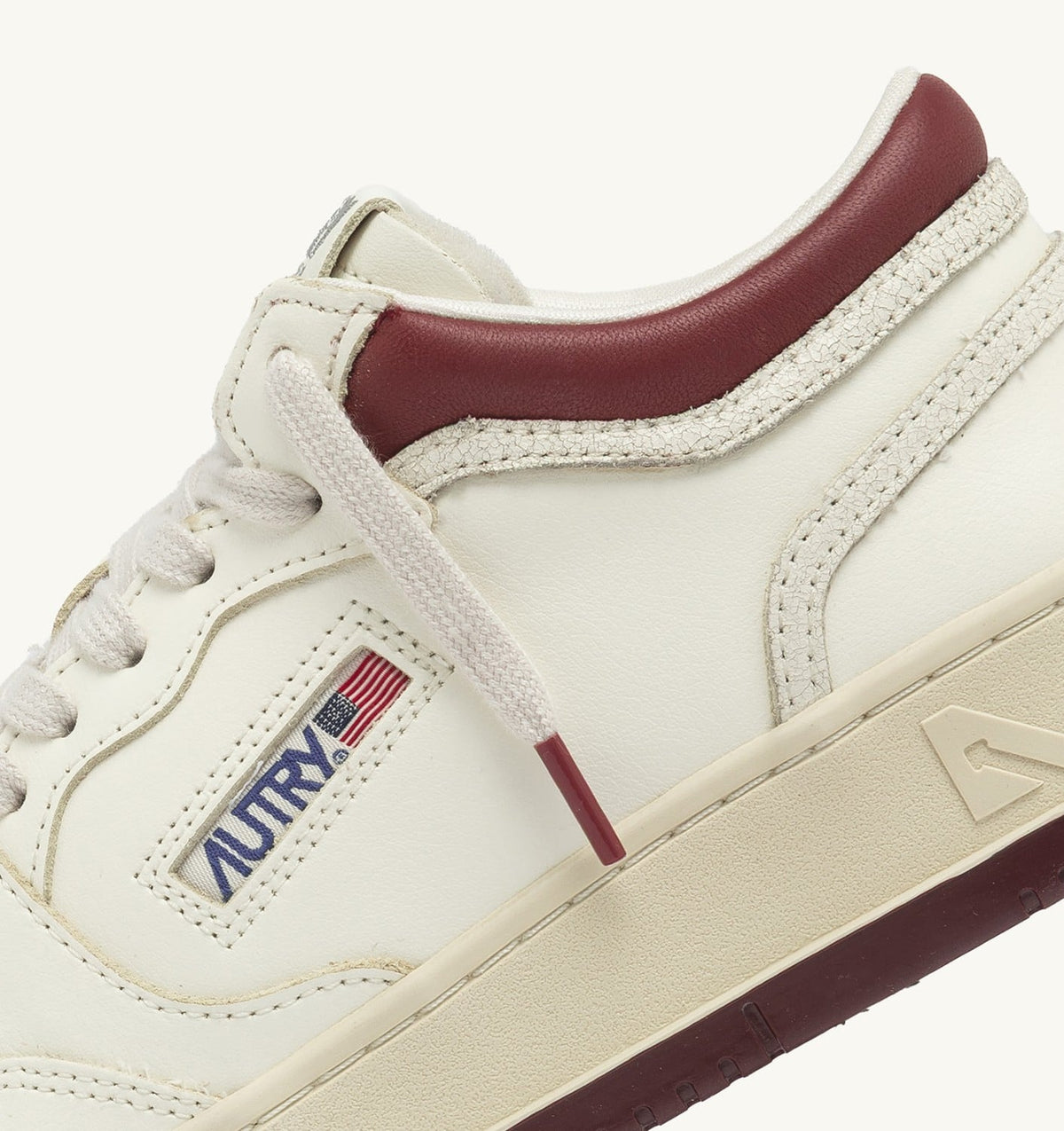 Woman MED-WAY SNEAKERS IN LEATHER COLOR MARSHMALLOW AND SYRAH
