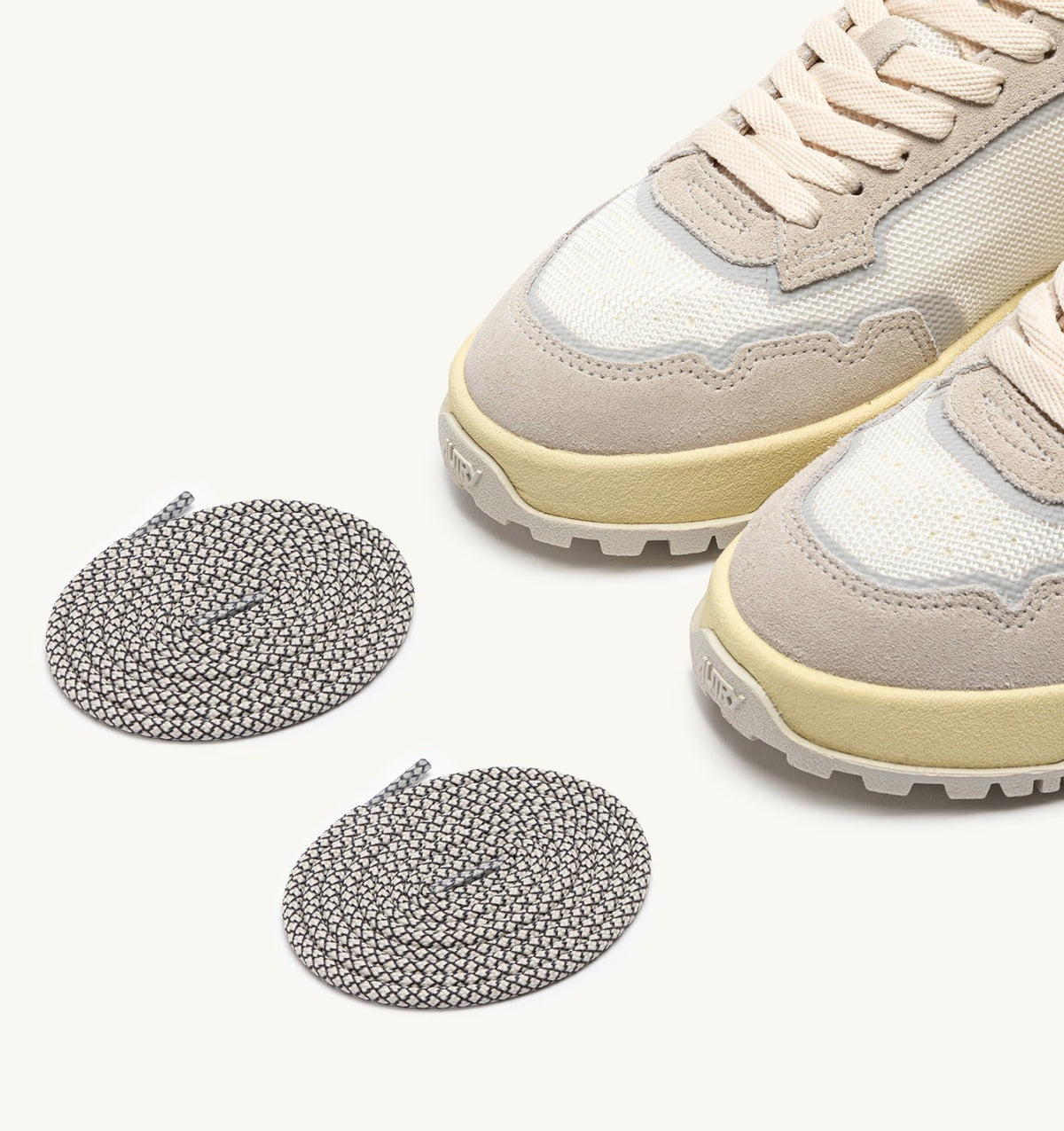 Woman WILDPACE LOW SNEAKERS IN WHITE AND MARSHMALLOW DRAGON MESH AND SUEDE