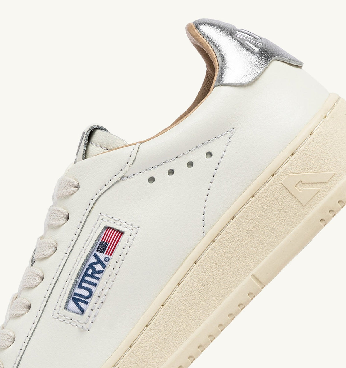 Woman DALLAS LOW SNEAKERS IN WHITE AND SILVER LEATHER