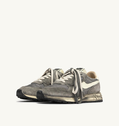 Woman REELWIND SUPER VINTAGE SNEAKERS IN WHITE AND BLACK SUEDE AND NYLON