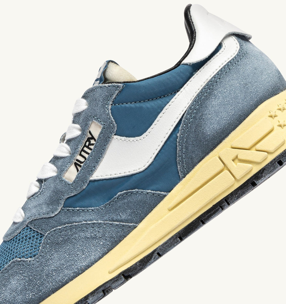 Woman REELWIND LOW SNEAKERS IN WHITE AND SKY SUGAR NYLON AND SUEDE