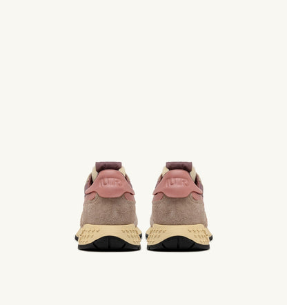 Woman REELWIND LOW SNEAKERS IN NYLON SUEDE AND LEATHER COLOR ROSE AND DESERT SAND