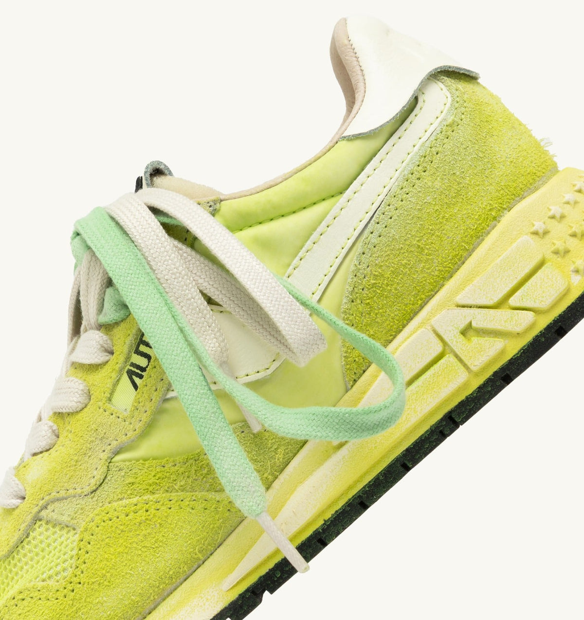 Woman REELWIND SUPER VINTAGE SNEAKERS IN WHITE AND ELECTRIC SUEDE AND NYLON