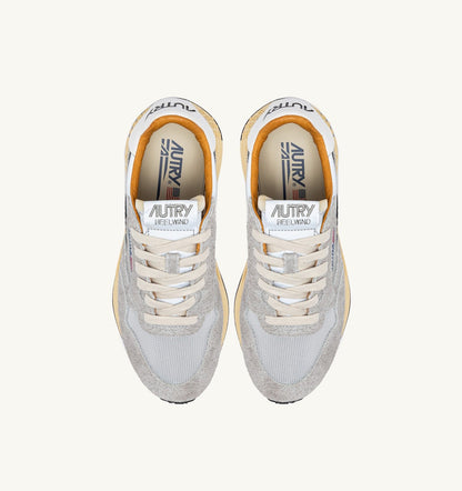 Woman REELWIND LOW SNEAKERS IN SAND SUEDE AND REFLECTIVE NYLON