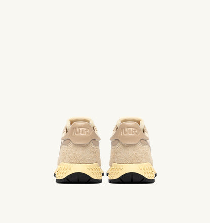 Woman REELWIND LOW SNEAKERS IN ECRU AND WHITE PEPPER NYLON AND SUEDE