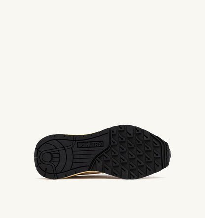 Woman REELWIND LOW SNEAKERS IN ECRU AND WHITE PEPPER NYLON AND SUEDE
