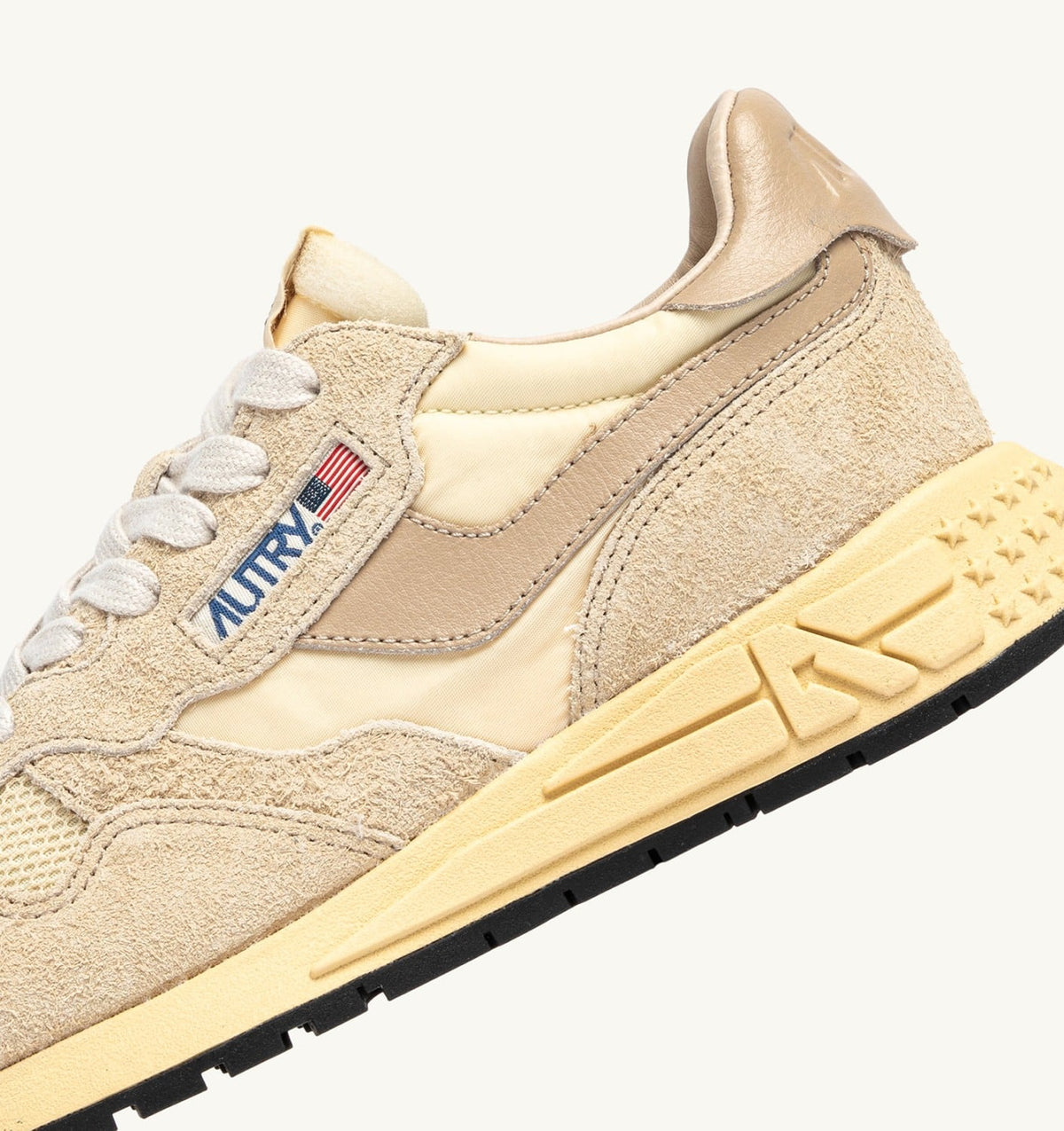 Woman REELWIND LOW SNEAKERS IN ECRU AND WHITE PEPPER NYLON AND SUEDE