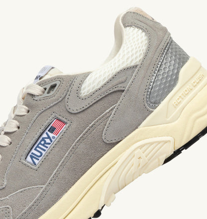Woman HYPERWAY SNEAKERS IN MARSHMALLOW AND LEAD SUEDE AND MESH