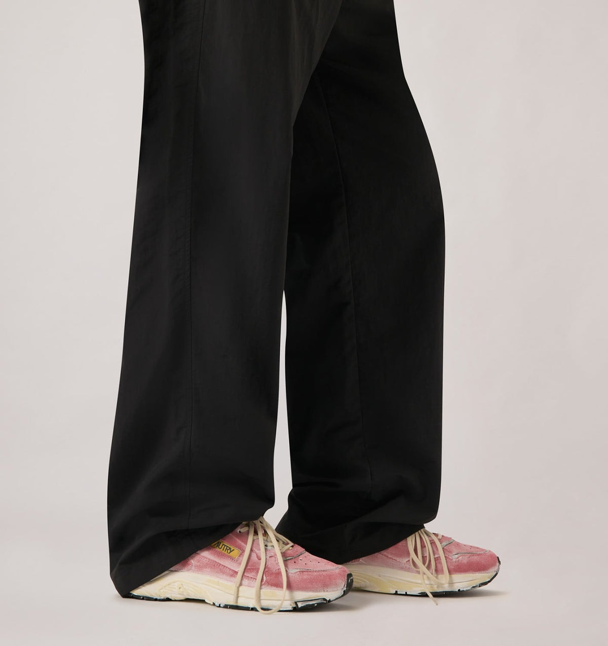 Woman HYPERWAY SUPER VINTAGE SNEAKERS IN BABOL AND SILVER SUEDE
