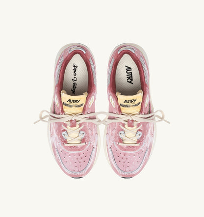 Woman HYPERWAY SUPER VINTAGE SNEAKERS IN BABOL AND SILVER SUEDE