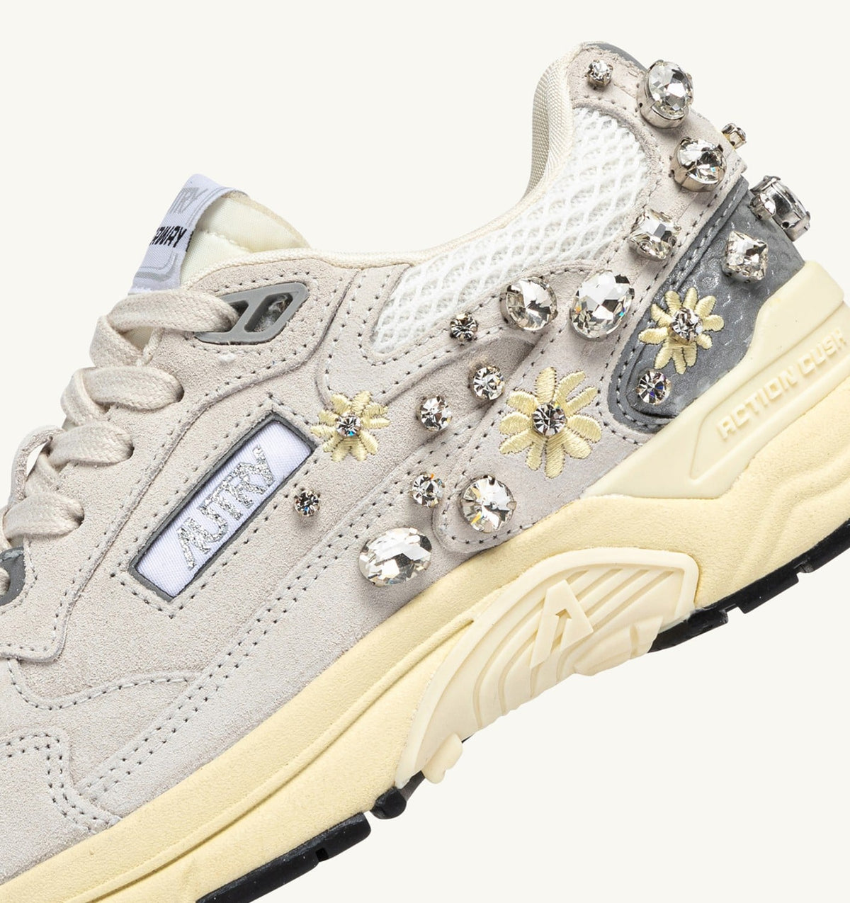 Woman HYPERWAY SNEAKERS IN WHITE WITH DETAILS MESH AND SUEDE