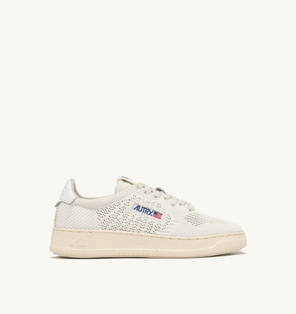 Woman MEDALIST EASEKNIT LOW SNEAKERS IN IVORY WHITE KNIT