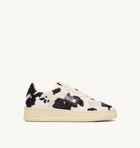 Woman MEDALIST EASEKNIT LOW SNEAKERS IN 'COW PRINT' IVORY WHITE AND BLACK KNIT