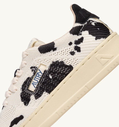 Woman MEDALIST EASEKNIT LOW SNEAKERS IN 'COW PRINT' IVORY WHITE AND BLACK KNIT