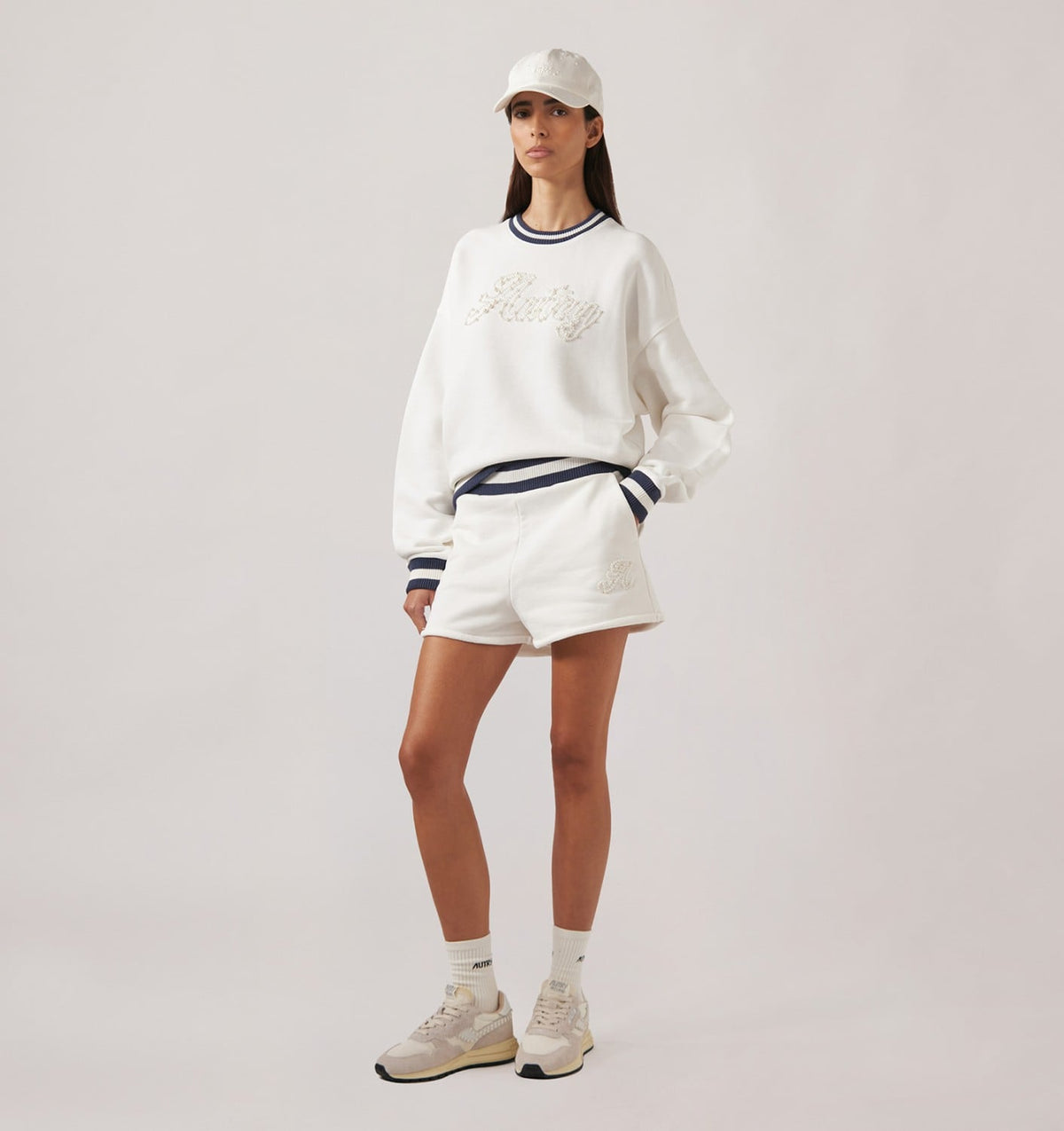 Woman PEARL LOGO SHORT WOMAN