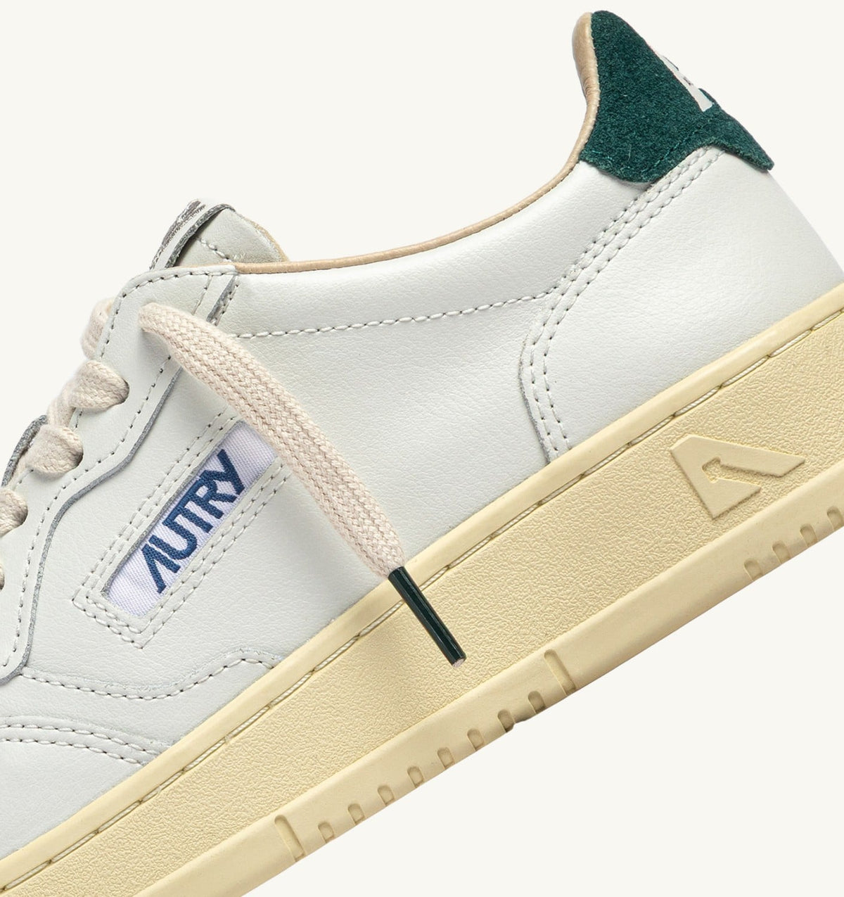 Man MEDALIST LOW SNEAKERS IN WHITE LEATHER AND DARK SEA SUEDE