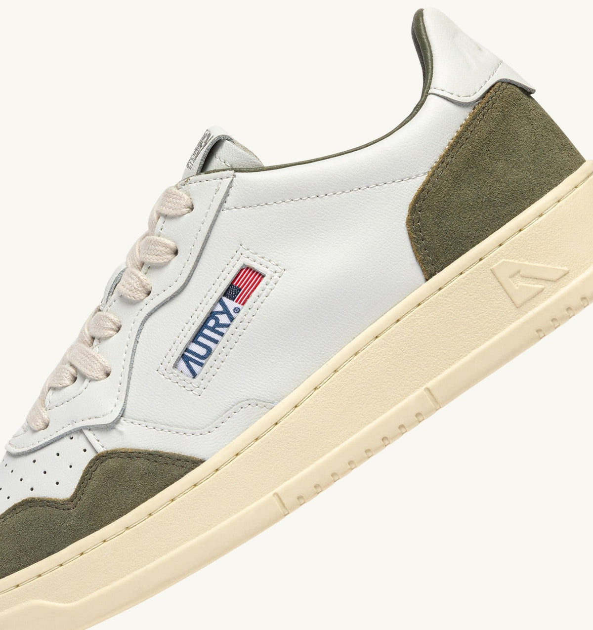 Man MEDALIST LOW SNEAKERS IN WHITE LEATHER AND SMOKED GREEN SUEDE