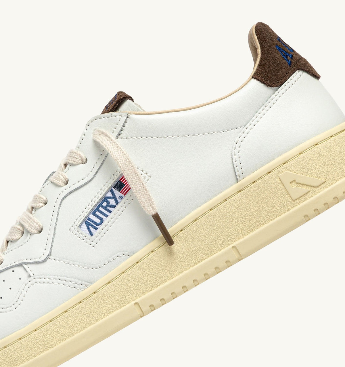 Man MEDALIST LOW SNEAKERS IN WHITE LEATHER AND CHOCOLATE CHIP SUEDE