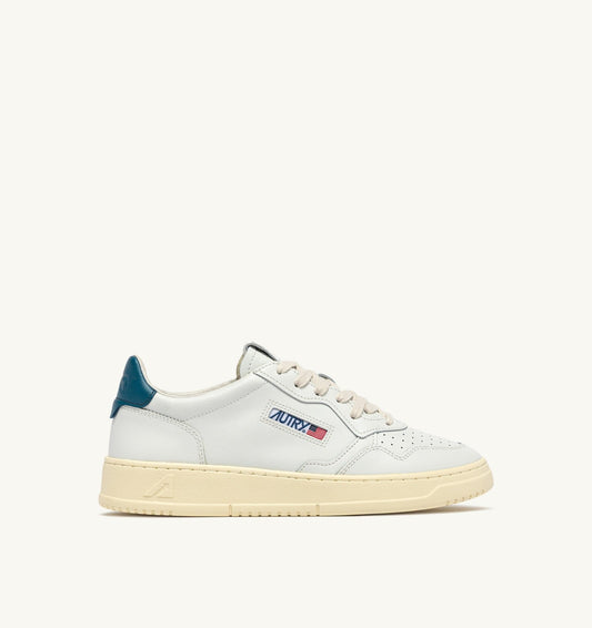 Man MEDALIST LOW SNEAKERS IN WHITE AND MALLARD BLUE LEATHER