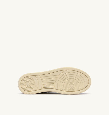 Man MEDALIST LOW SNEAKERS IN LEATHER AND SUEDE COLOR WHITE AND HAWAIIAN SUNSET WITH LETTERING
