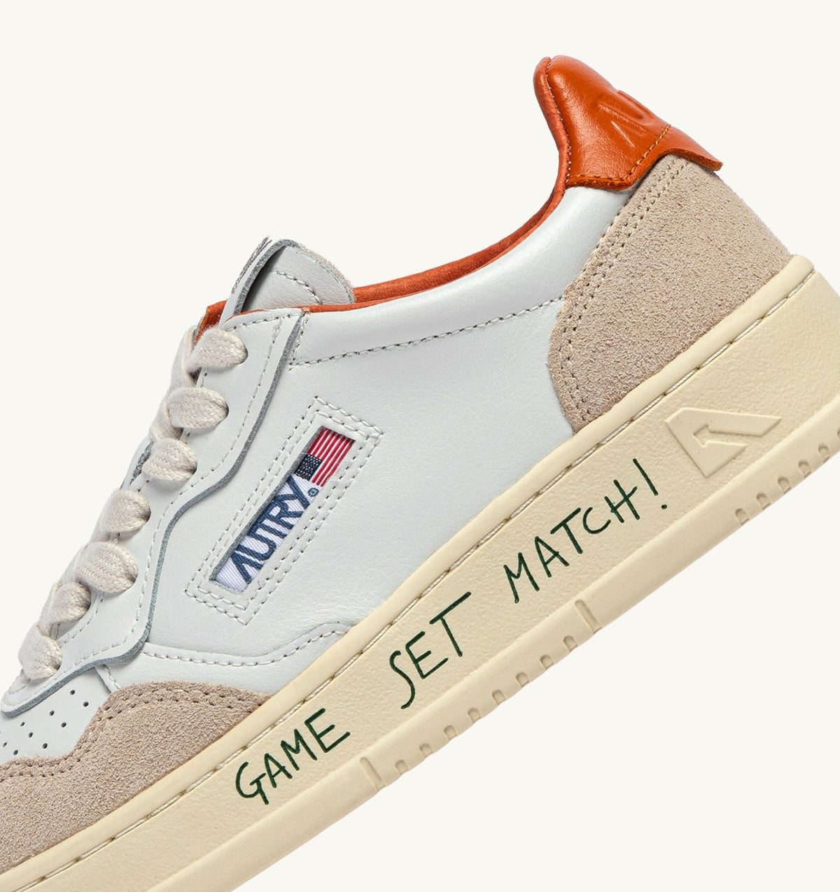 Man MEDALIST LOW SNEAKERS IN LEATHER AND SUEDE COLOR WHITE AND HAWAIIAN SUNSET WITH LETTERING