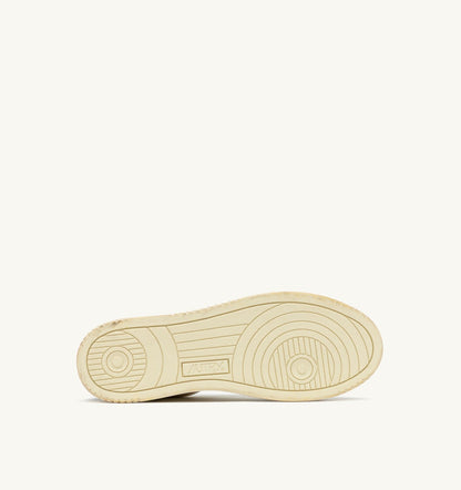 Man MEDALIST LOW SUPER VINTAGE SNEAKERS IN LIMESTONE WHITE AND BLUE LEATHER