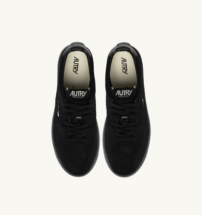 Man MEDALIST EASEKNIT LOW SNEAKERS IN BLACK KNIT