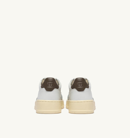 Man MEDALIST LOW SNEAKERS IN WHITE AND CHOCOLATE LEATHER