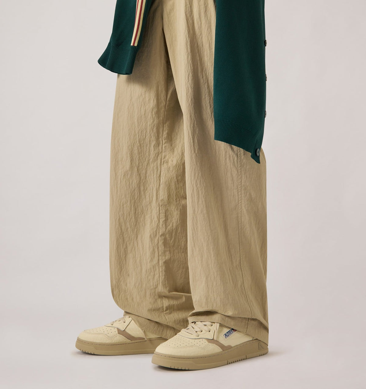 Man MEDALIST LOW SNEAKERS IN FEATHER GRAY AND DARK SEA LEATHER