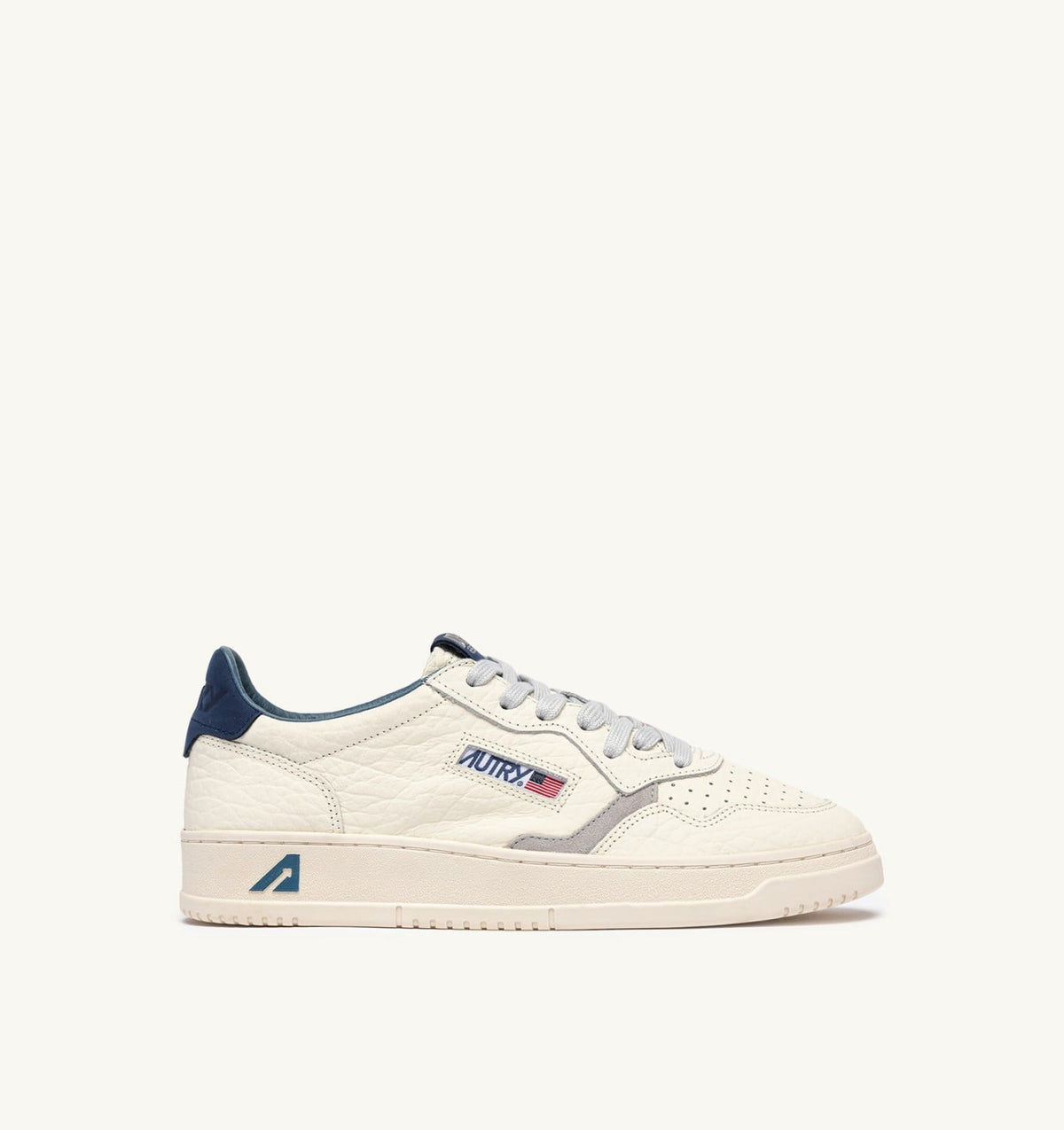 Man MEDALIST LOW SNEAKERS IN BLUE DEPTHS AND VAPOR LEATHER