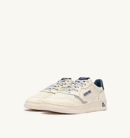 Man MEDALIST LOW SNEAKERS IN BLUE DEPTHS AND VAPOR LEATHER