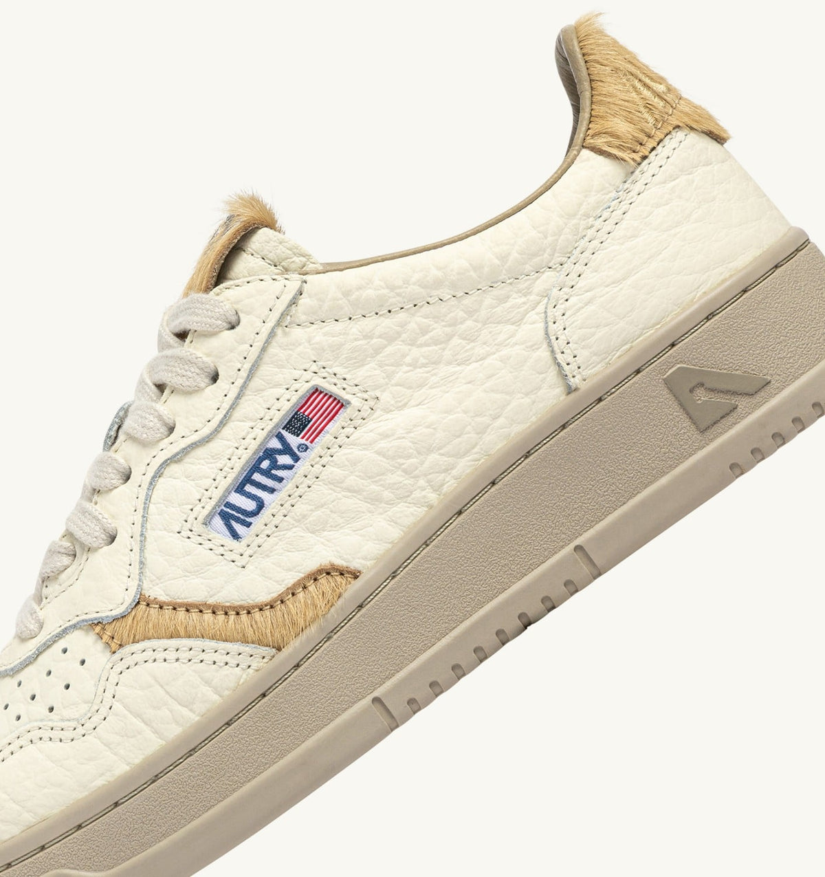Man MEDALIST LOW SNEAKERS IN SAND LEATHER