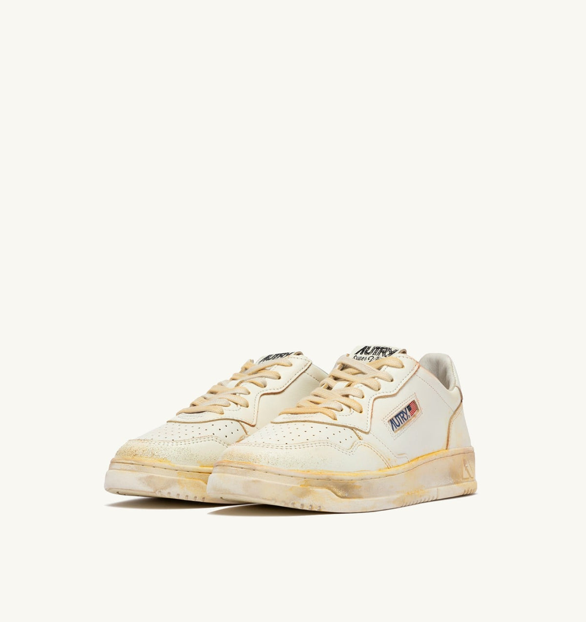 Man MEDALIST LOW SUPER VINTAGE SNEAKERS IN WHITE LEATHER