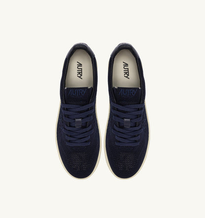 Man MEDALIST EASEKNIT LOW SNEAKERS IN SPACE BLUE KNIT