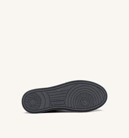 Man MEDALIST EASEKNIT LOW SNEAKERS IN BLACK KNIT