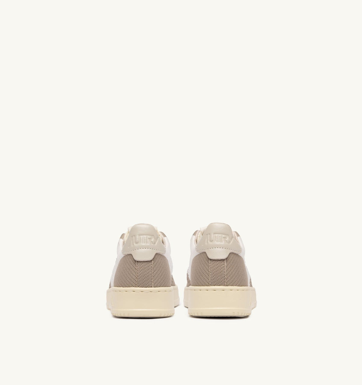 Man MEDALIST EASEKNIT LOW SNEAKERS IN IVORY WHITE AND PELICAN KNIT