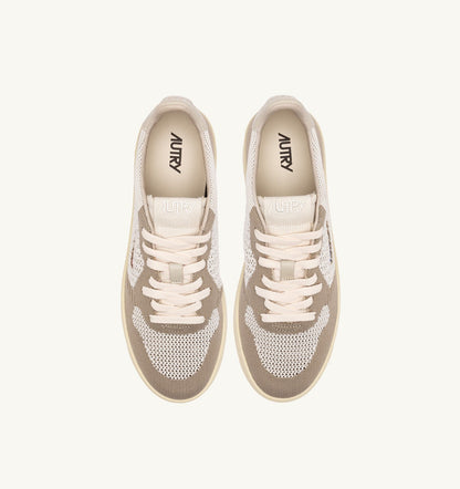 Man MEDALIST EASEKNIT LOW SNEAKERS IN IVORY WHITE AND PELICAN KNIT