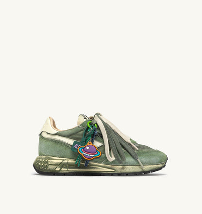 Man REELWIND SUPER VINTAGE SNEAKERS IN LEPRECHAUN AND WHITE SUEDE AND NYLON