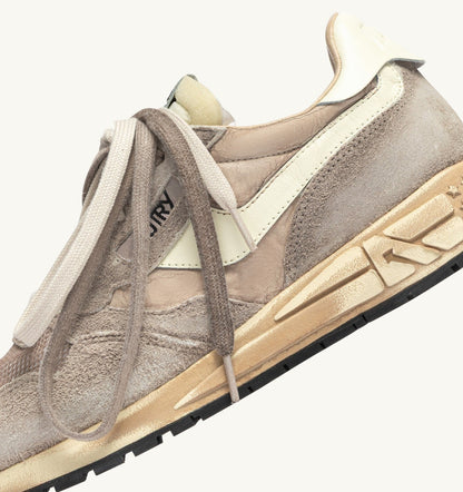 Man REELWIND SUPER VINTAGE SNEAKERS IN WOODSMOKE AND WHITE SUEDE AND NYLON