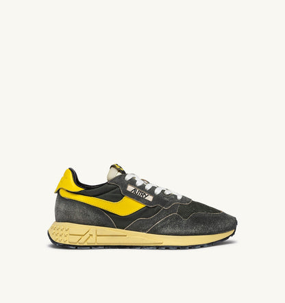Man REELWIND LOW SNEAKERS IN DEEP GREEN SUGAR AND QUINCE NYLON AND SUEDE