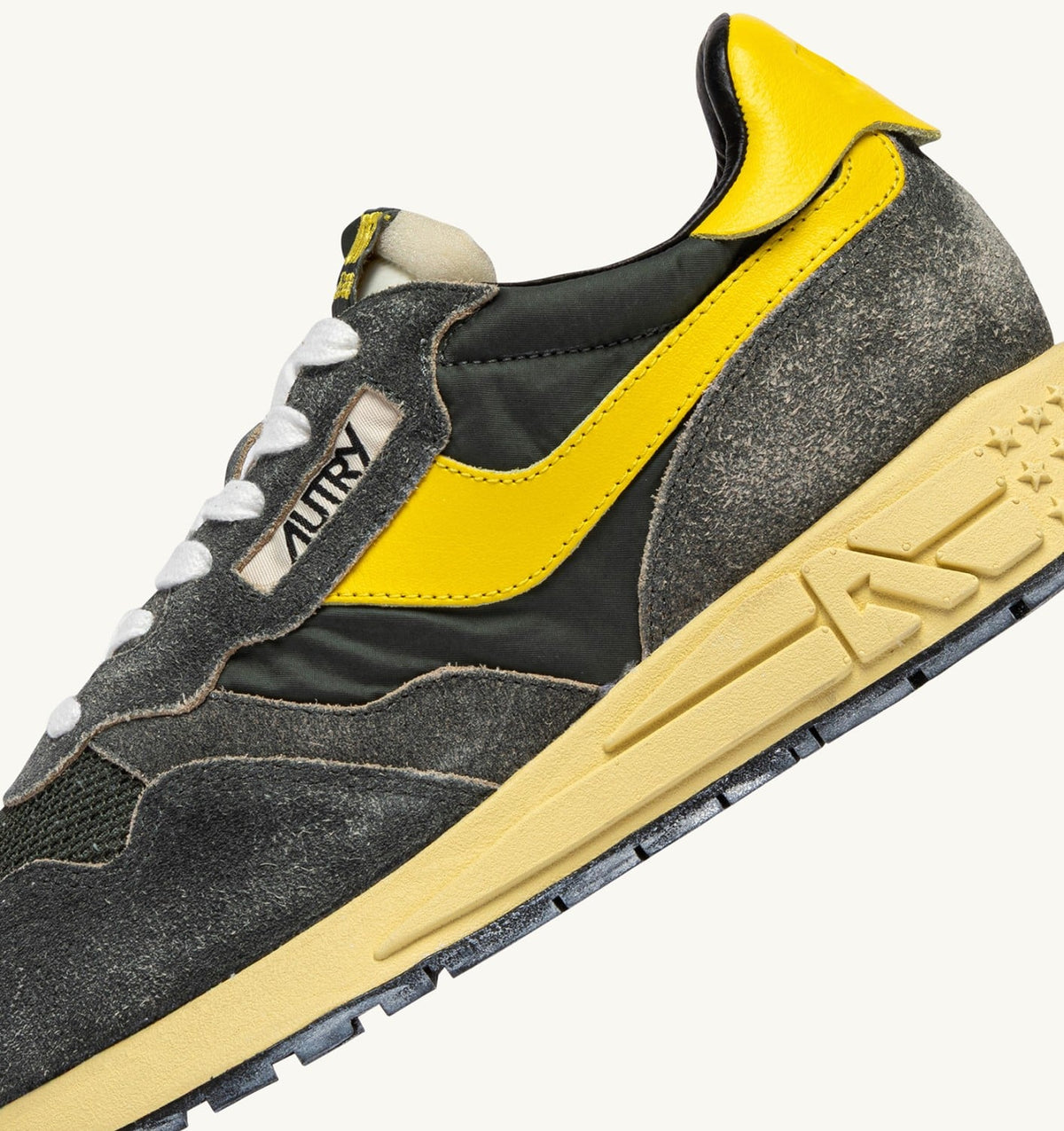 Man REELWIND LOW SNEAKERS IN DEEP GREEN SUGAR AND QUINCE NYLON AND SUEDE