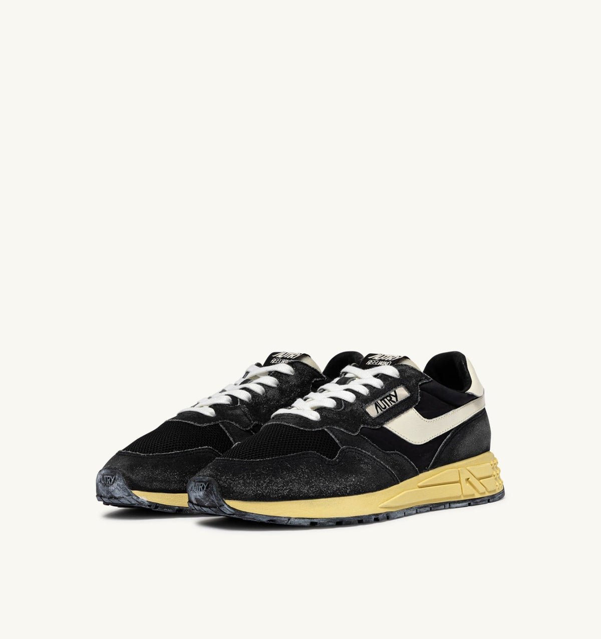 Man REELWIND LOW SNEAKERS IN BLACK SUGAR AND MARSHMALLOW NYLON AND SUEDE