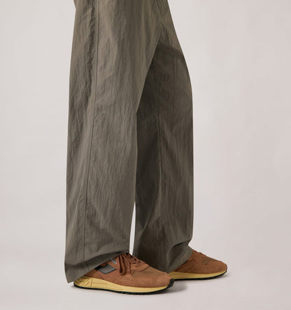 Man REELWIND LOW SNEAKERS IN MOCHA AND BLACK NYLON AND SUEDE