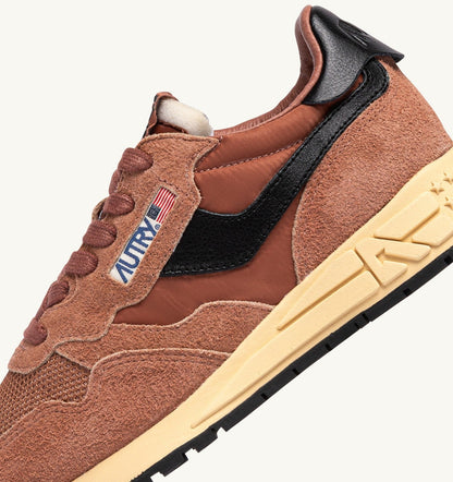 Man REELWIND LOW SNEAKERS IN MOCHA AND BLACK NYLON AND SUEDE